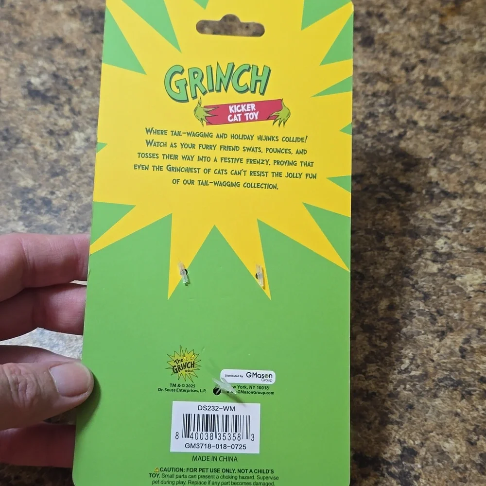 Grinch Plush Kicker Cat Toy With Catnip‎ Inside NWT